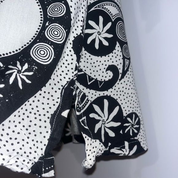 Women's Wahine Toa blouse black and white size small - Picture 5 of 10